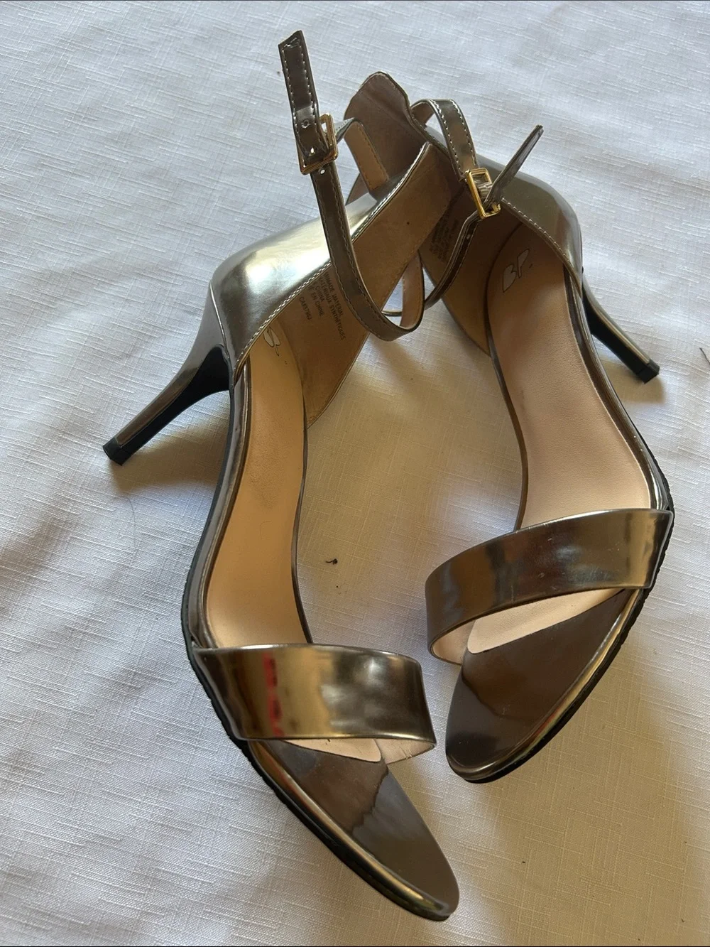 Women's Metallic Ankle Strap Heeled Sandals